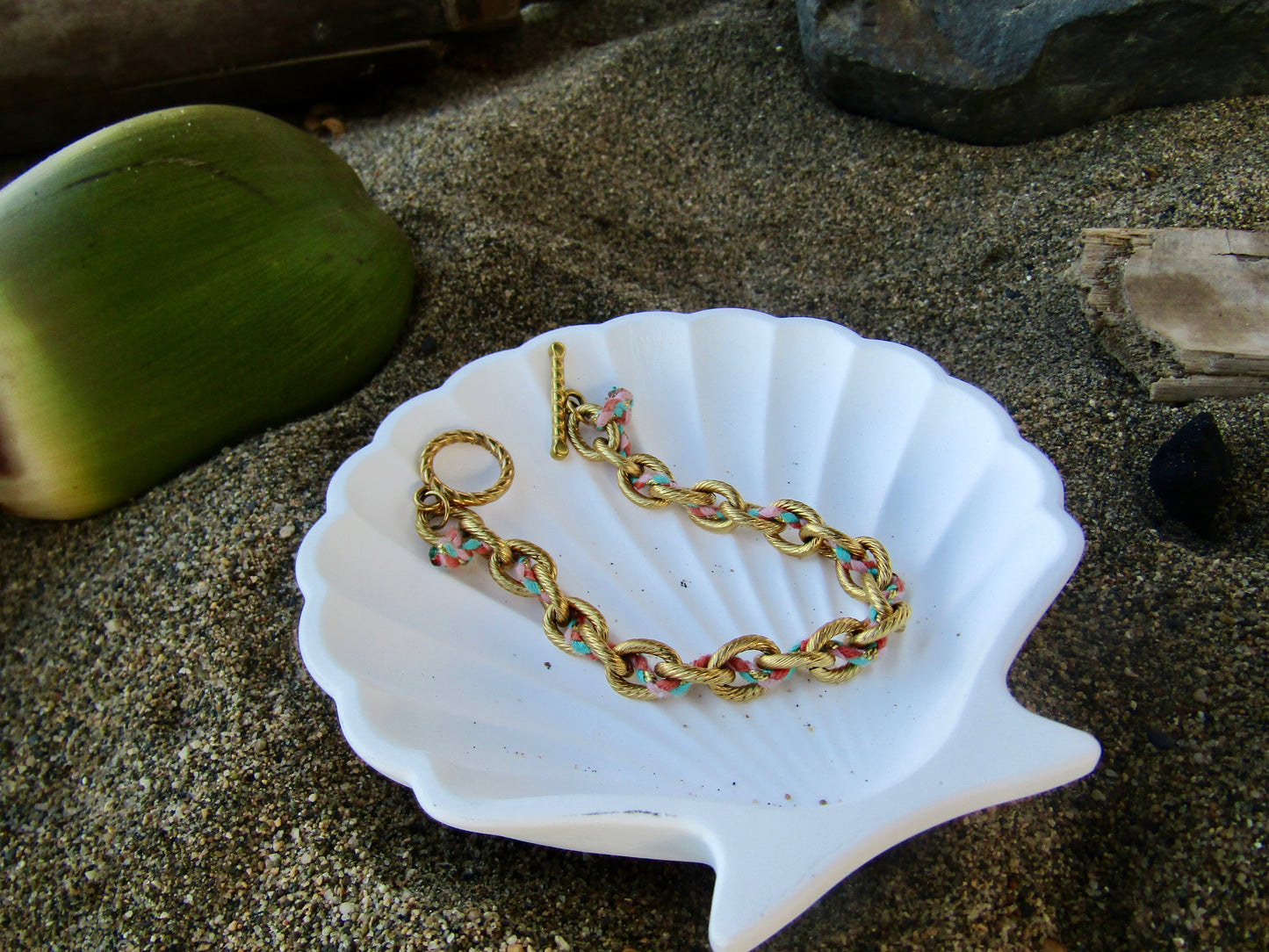 Arena bracelet